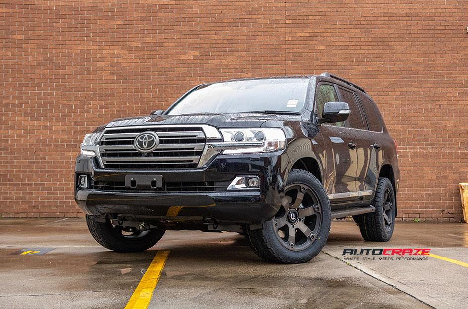 TOYOTA LANDCRUSIER BEAST BLACK   MACHINED WITH DARK TINT